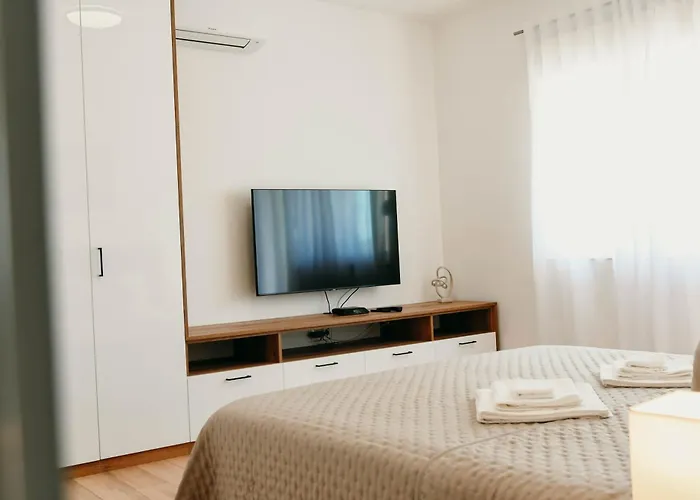 Villa Marta Mala Cista