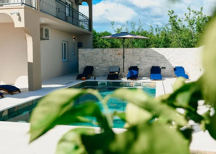 Villa Marta Mala Cista